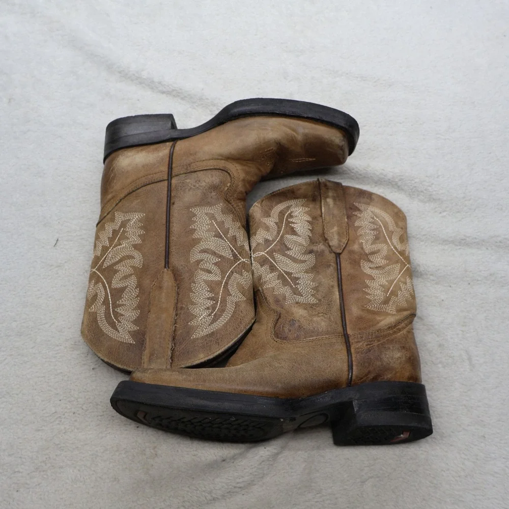 Soto Boots few blemish
